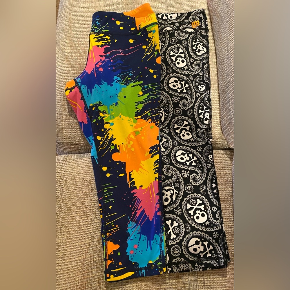 Ladies Loudmouth Golf capri length workout leggings size large-2 pairs